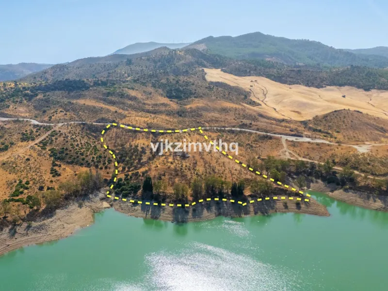 Plot - Commercial Plot в продаже в Ardales, Málaga. Площадь дома 104 м². Площадь участка 37909 м²