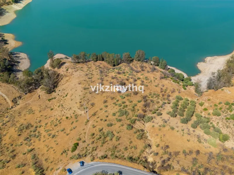 Plot - Commercial Plot в продаже в Ardales, Málaga. Площадь дома 104 м². Площадь участка 37909 м²