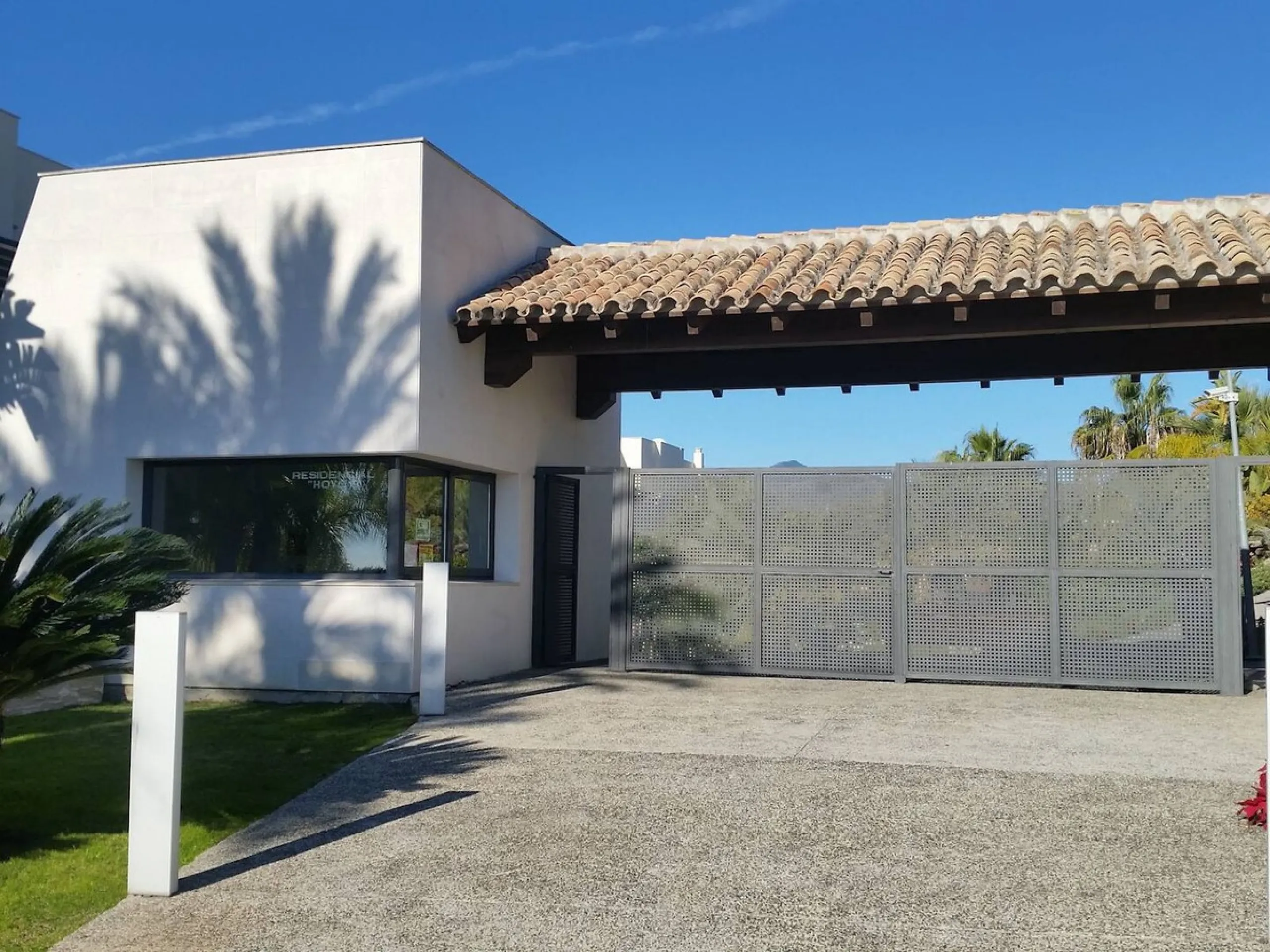 Apartment - Middle Floor Apartment в продаже в Málaga, Málaga. В доме 2 спален и 2 ванных комнат. Площадь дома 111 м²