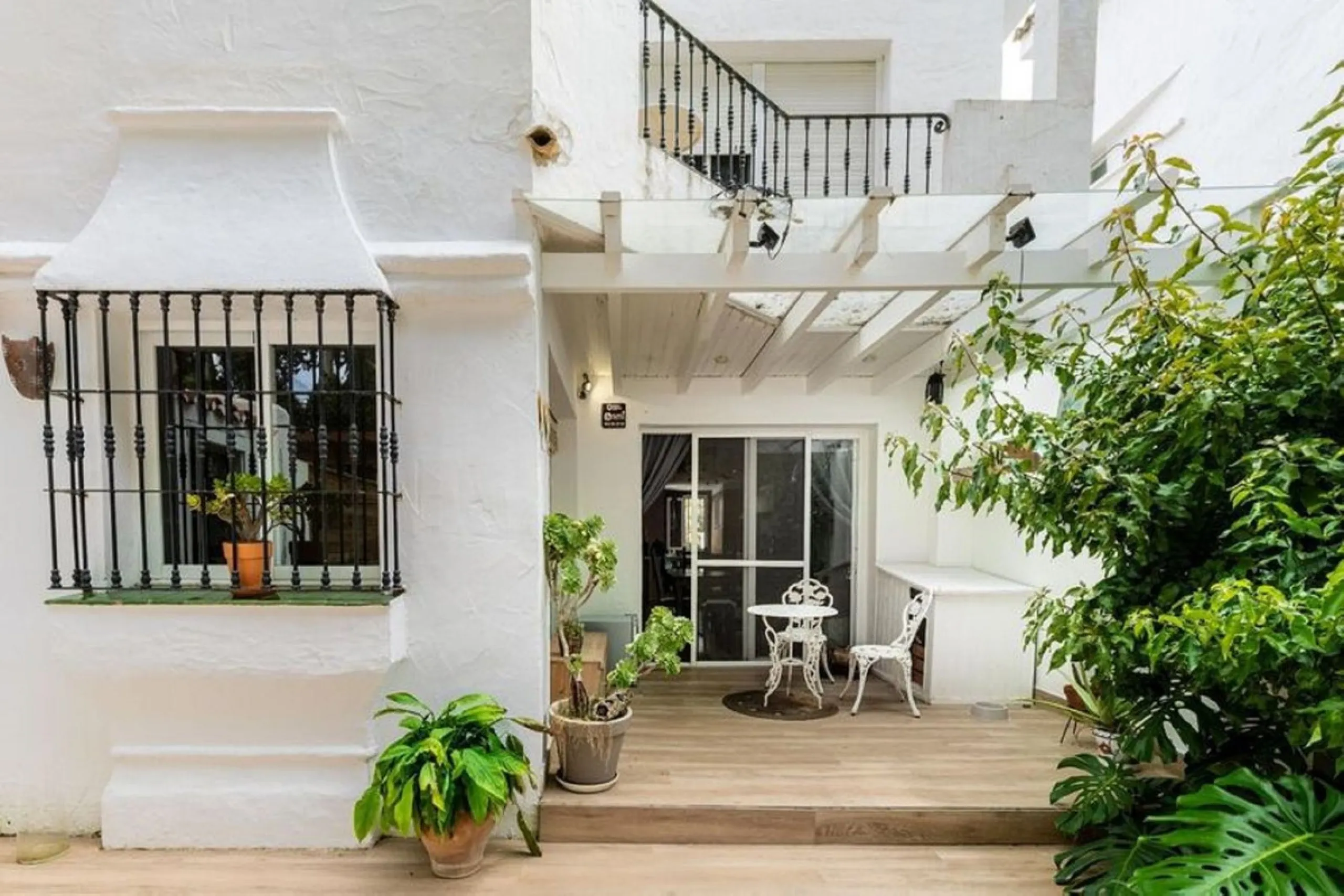 Charming Family Home in Los Naranjos de Marbella: Your Ideal Retreat