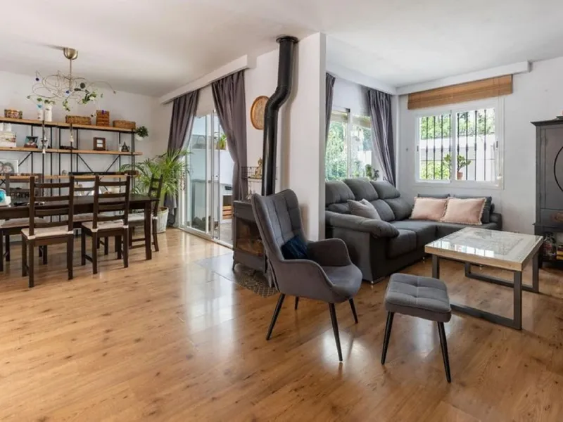 Charming Family Home in Los Naranjos de Marbella: Your Ideal Retreat