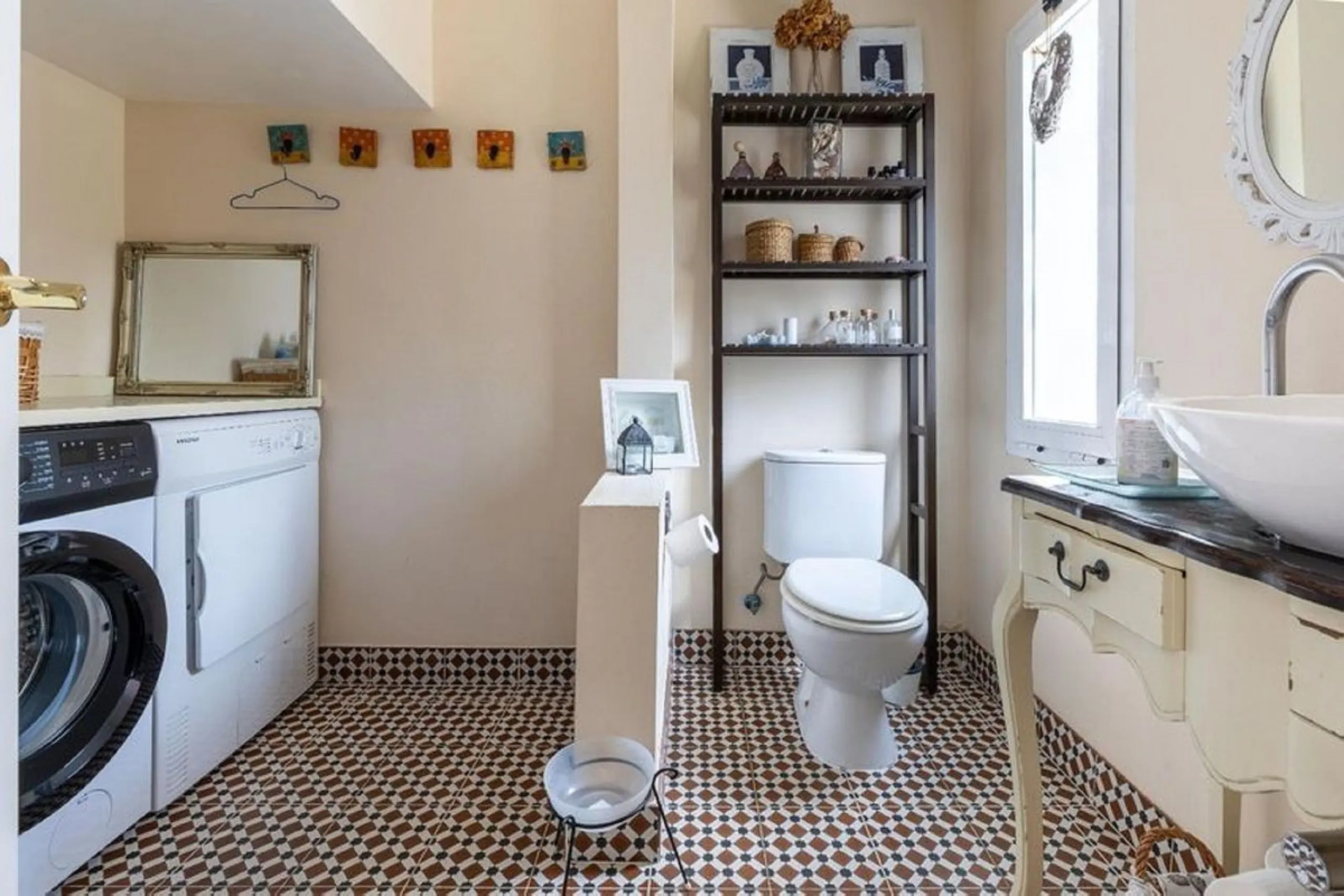 Charming Family Home in Los Naranjos de Marbella: Your Ideal Retreat