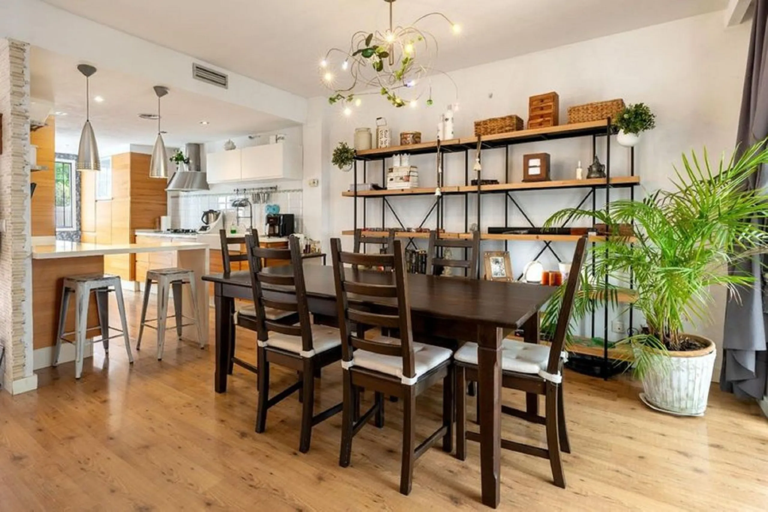 Charming Family Home in Los Naranjos de Marbella: Your Ideal Retreat