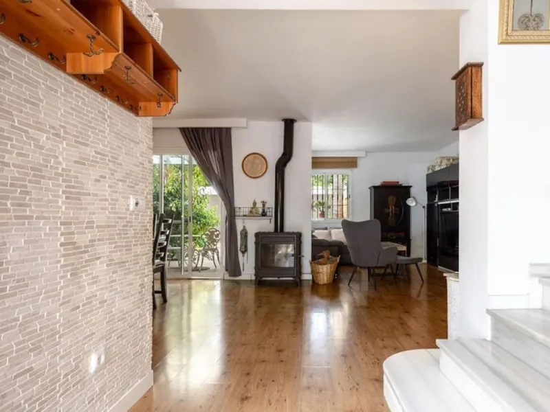 Charming Family Home in Los Naranjos de Marbella: Your Ideal Retreat