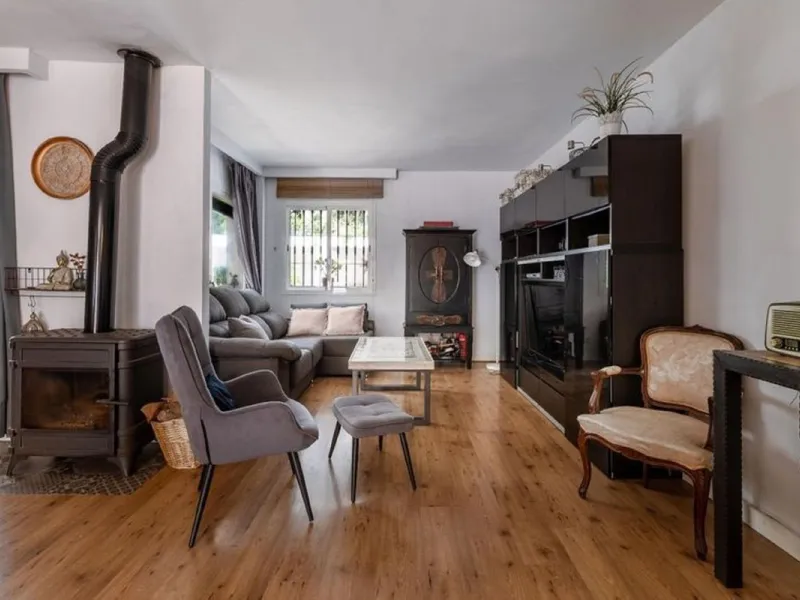 Charming Family Home in Los Naranjos de Marbella: Your Ideal Retreat