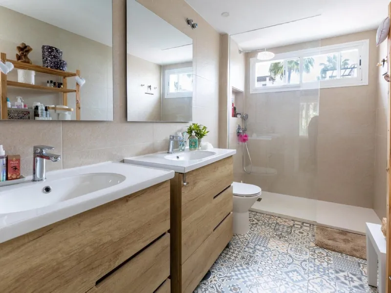 Charming Family Home in Los Naranjos de Marbella: Your Ideal Retreat
