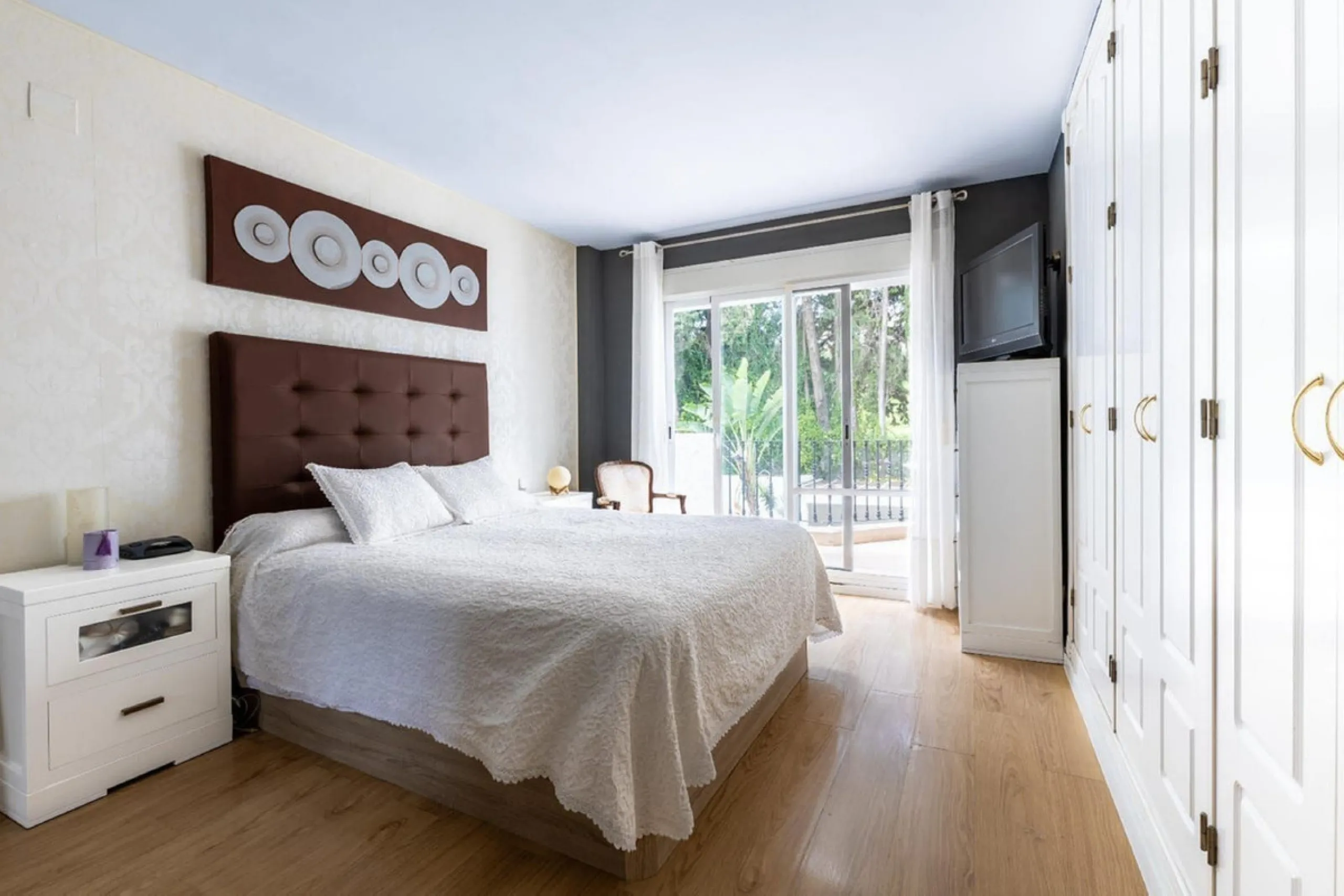 Charming Family Home in Los Naranjos de Marbella: Your Ideal Retreat