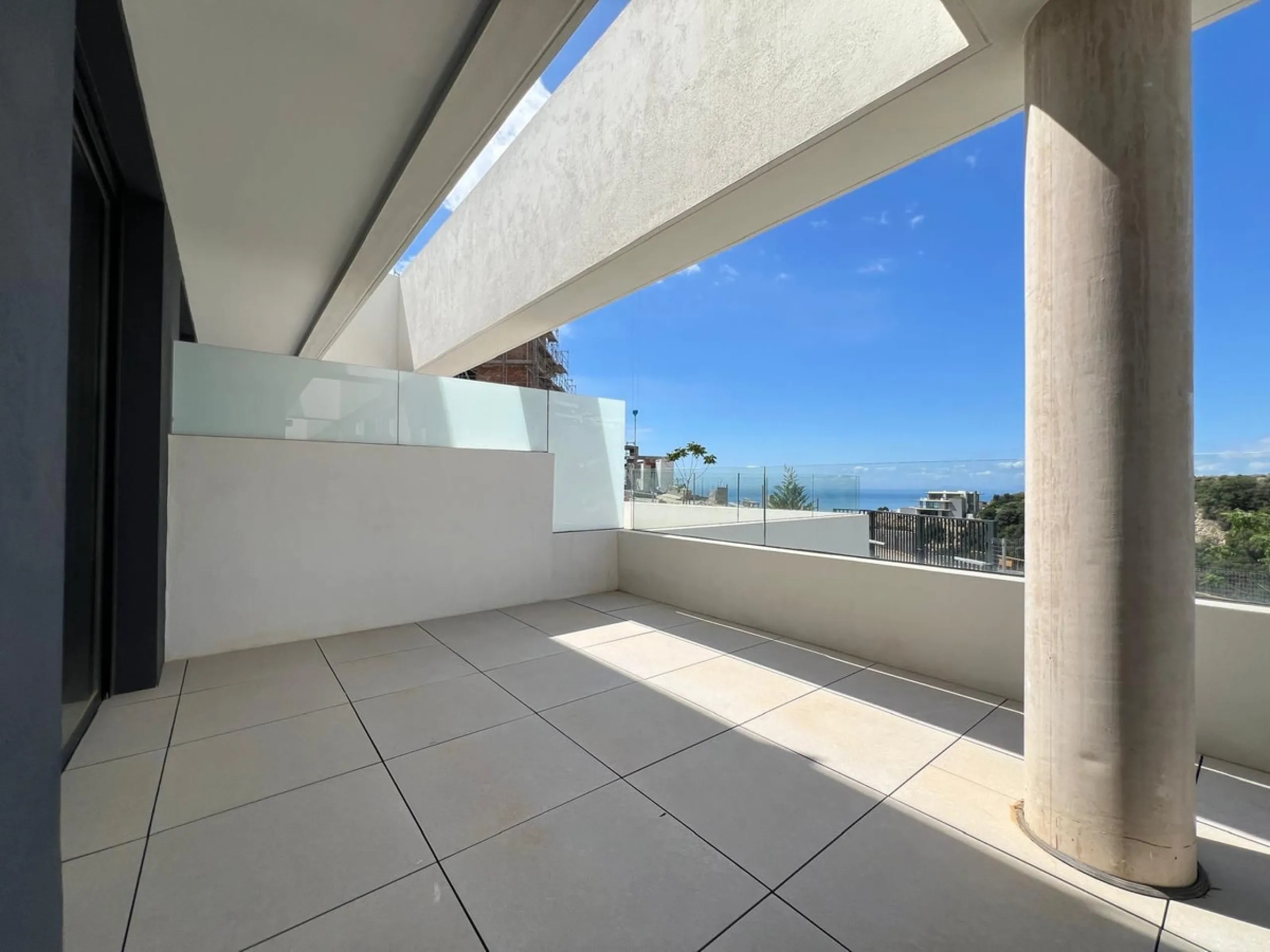 Apartment - Middle Floor Apartment в продаже в Marbella, Málaga. В доме 2 спален и 2 ванных комнат. Площадь дома 85 м²