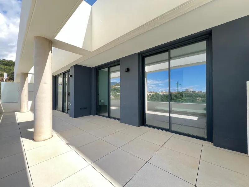 Apartment - Middle Floor Apartment в продаже в Marbella, Málaga. В доме 2 спален и 2 ванных комнат. Площадь дома 85 м²