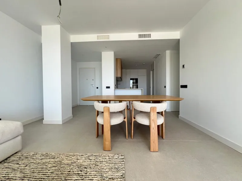 Apartment - Middle Floor Apartment в продаже в Marbella, Málaga. В доме 2 спален и 2 ванных комнат. Площадь дома 85 м²