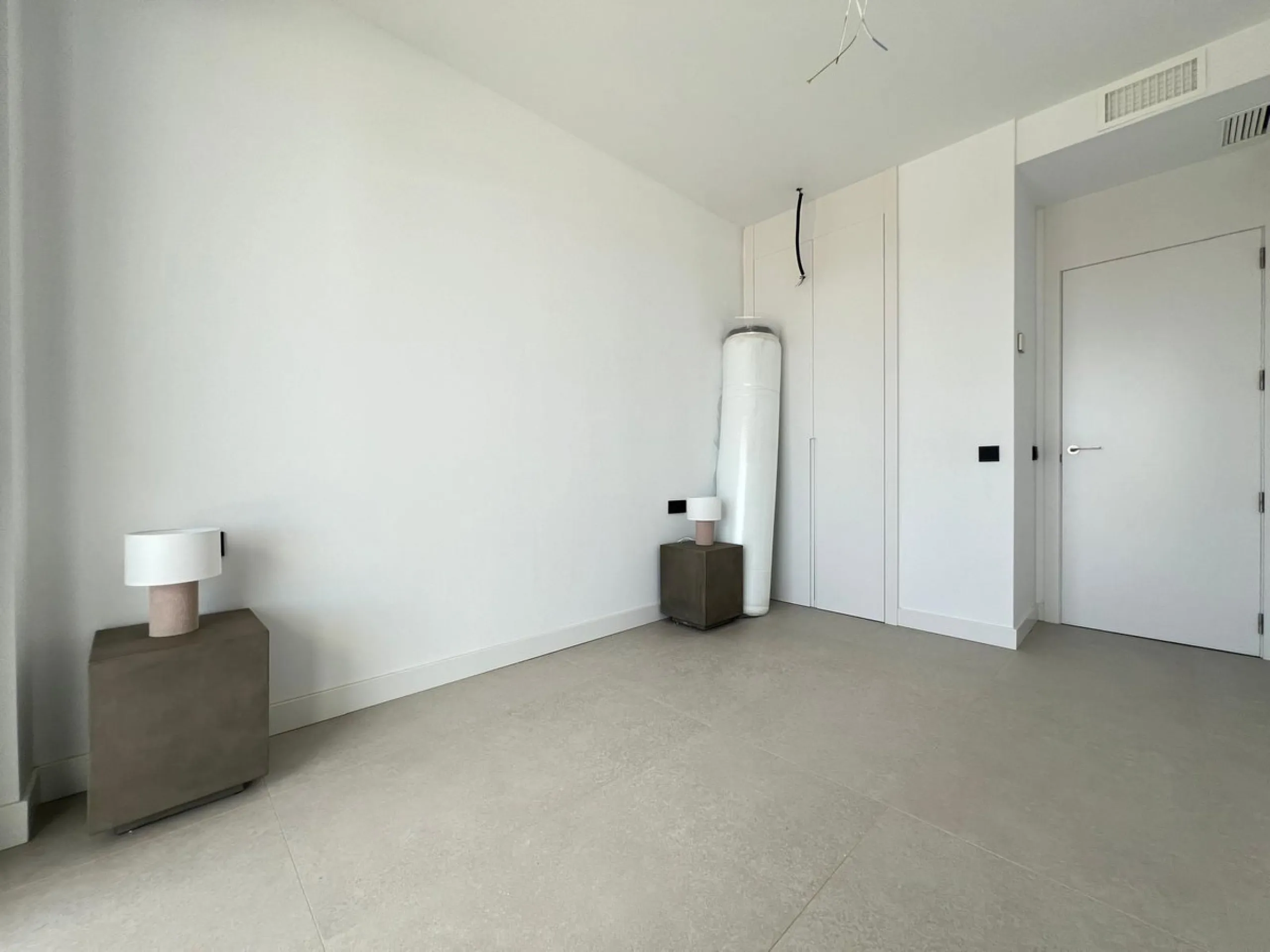 Apartment - Middle Floor Apartment в продаже в Marbella, Málaga. В доме 2 спален и 2 ванных комнат. Площадь дома 85 м²