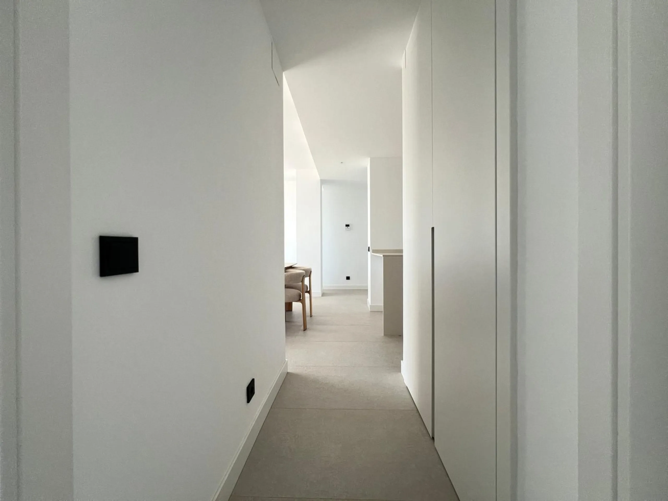 Apartment - Middle Floor Apartment в продаже в Marbella, Málaga. В доме 2 спален и 2 ванных комнат. Площадь дома 85 м²