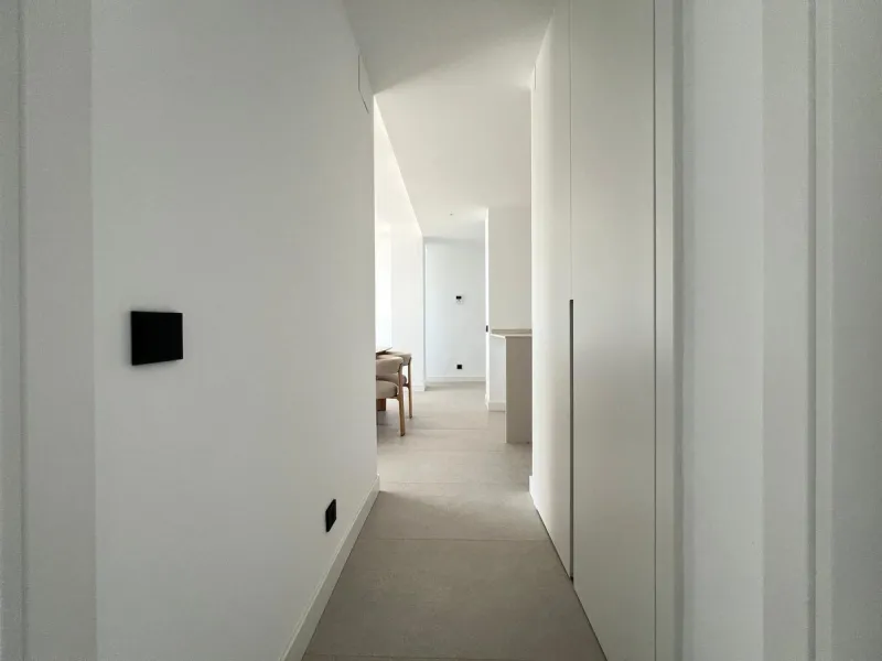 Apartment - Middle Floor Apartment в продаже в Marbella, Málaga. В доме 2 спален и 2 ванных комнат. Площадь дома 85 м²