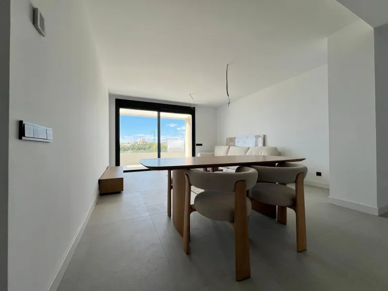 Apartment - Middle Floor Apartment в продаже в Marbella, Málaga. В доме 2 спален и 2 ванных комнат. Площадь дома 85 м²