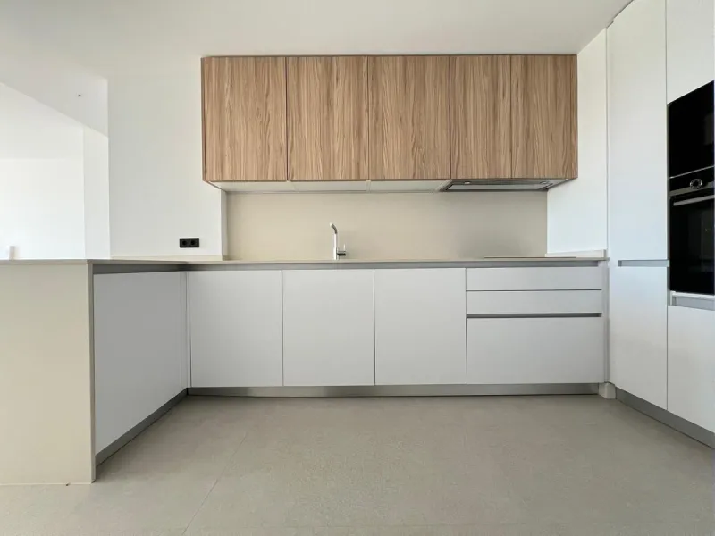 Apartment - Middle Floor Apartment в продаже в Marbella, Málaga. В доме 2 спален и 2 ванных комнат. Площадь дома 85 м²