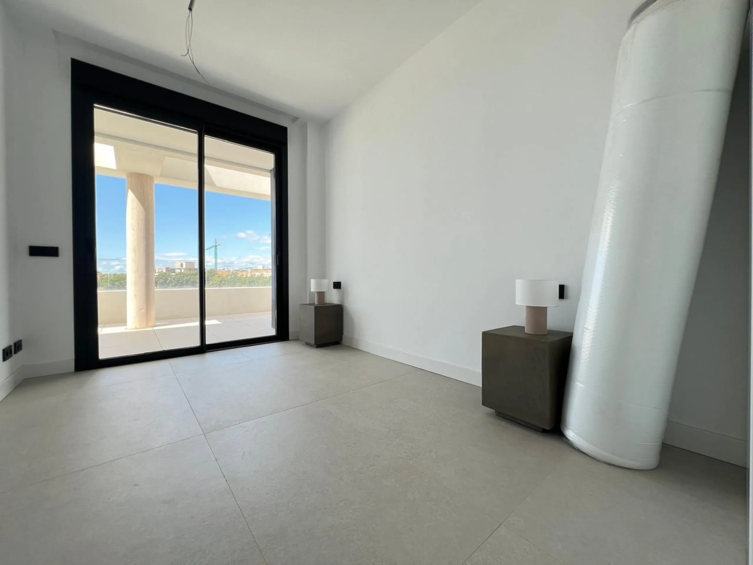 Apartment - Middle Floor Apartment в продаже в Marbella, Málaga. В доме 2 спален и 2 ванных комнат. Площадь дома 85 м²