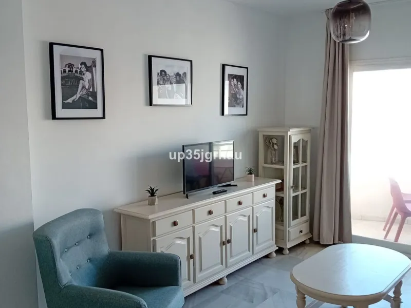 Two-bedroom apartment just 50 meters from the beach in a prime beachfront building in the heart of Estepona, on the new Estepona promenade.
