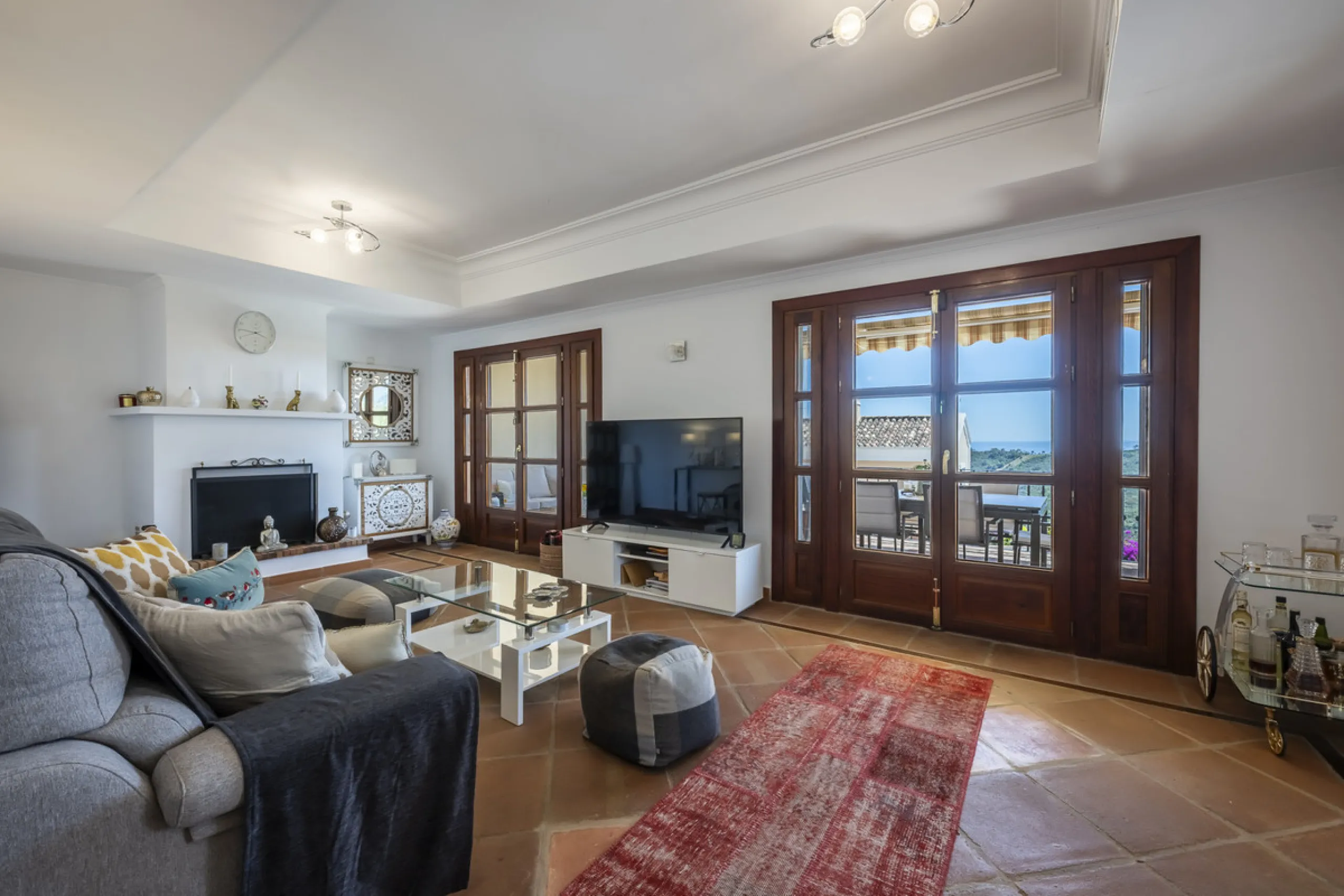 House - Townhouse в продаже в Benahavís, Málaga. В доме 4 спален и 4 ванных комнат. Площадь дома 227 м². Площадь участка 40 м²