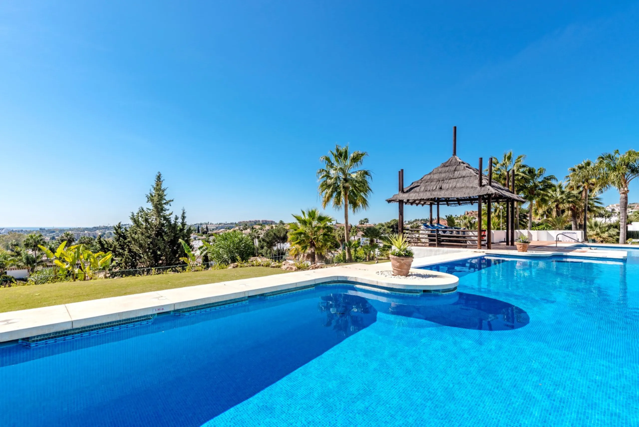 APARTMENT MIRAMAR - OPPORTUNITY TO OWN A BRAND NEW REFORMED APARTMENT - CURRENTLY UNDER REFORMATION COMPLETE IN 6 WEEKS