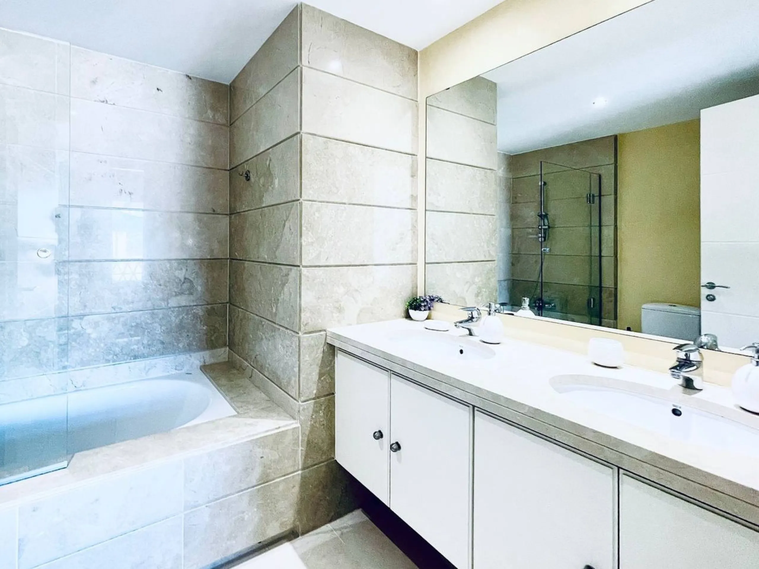 Experience Luxury and Tranquility at La Cala Golf