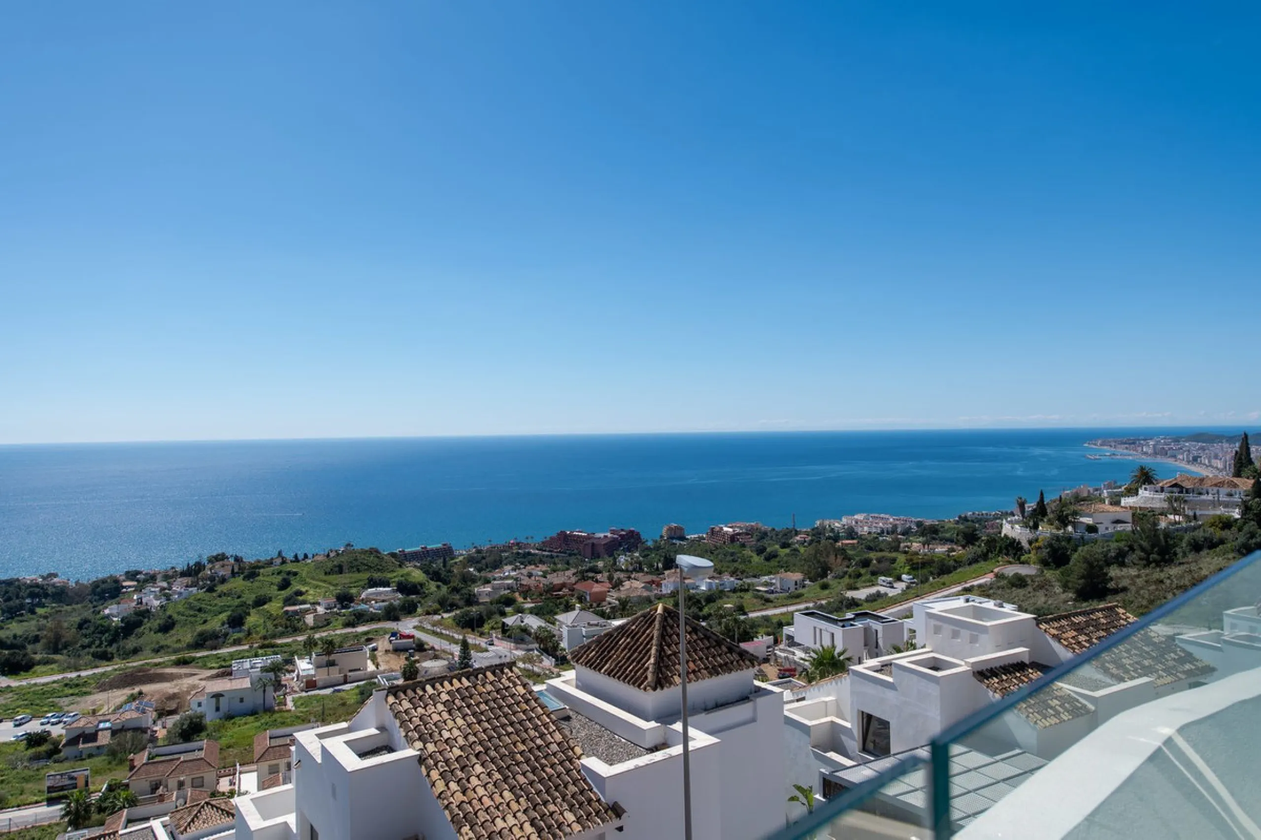 Contact us today Duplex Penthouse with Spectacular Sea Views in Stupa Hills