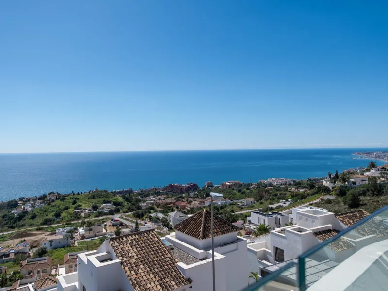 Contact us today Duplex Penthouse with Spectacular Sea Views in Stupa Hills