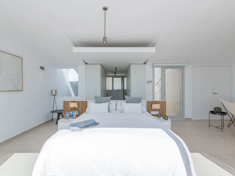 Contact us today Duplex Penthouse with Spectacular Sea Views in Stupa Hills
