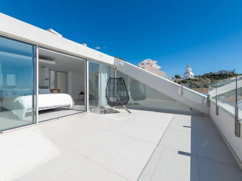 Contact us today Duplex Penthouse with Spectacular Sea Views in Stupa Hills