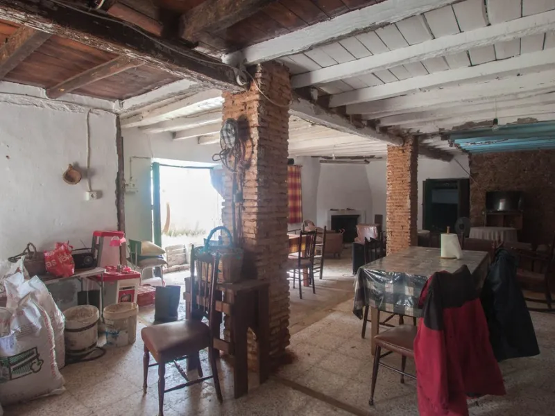 Charming Estate with Spectacular Views in a Natural Paradise – Just 5 Minutes from Gaucín