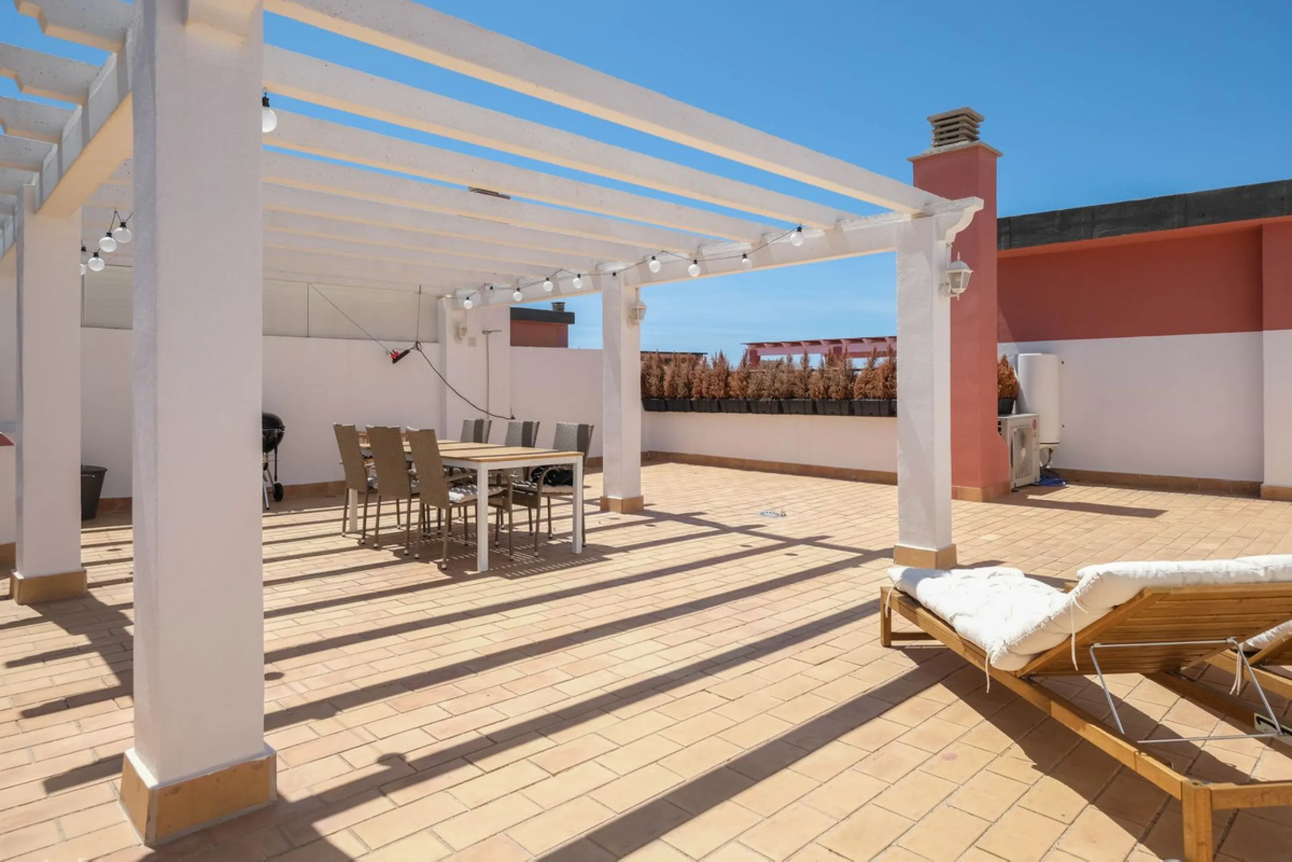 Dream Penthouse with Sea and Mountain Views – Ready to Move In!