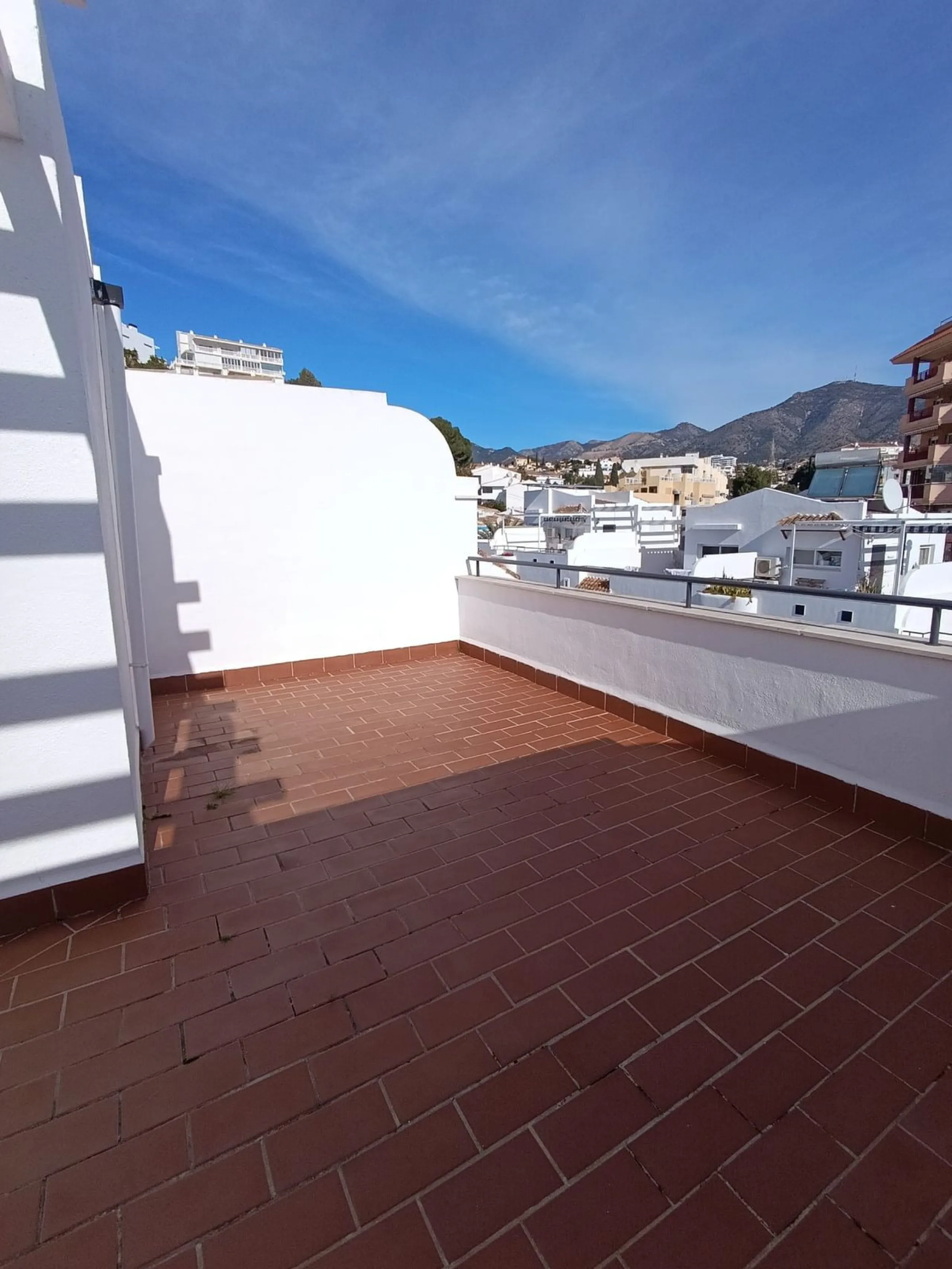 Beautiful townhouse, ideal for those seeking comfort, style, and an unbeatable location..