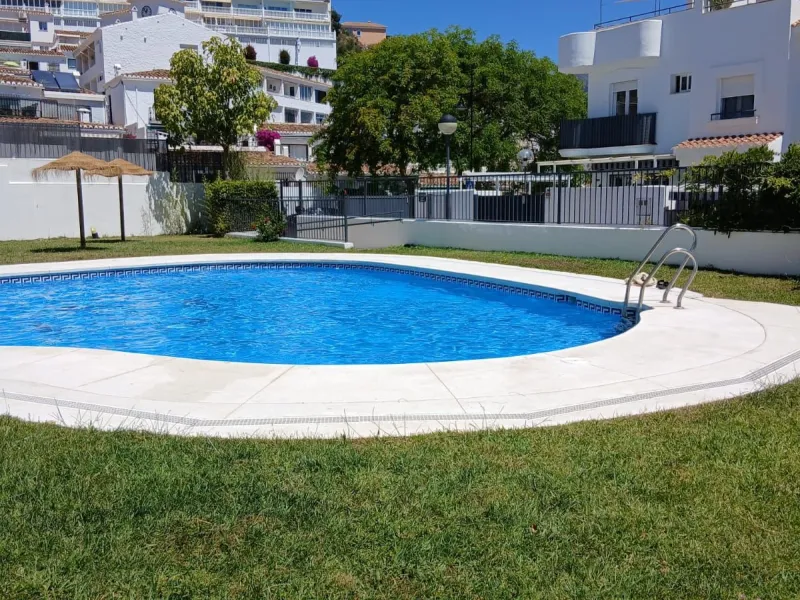 Beautiful townhouse, ideal for those seeking comfort, style, and an unbeatable location..