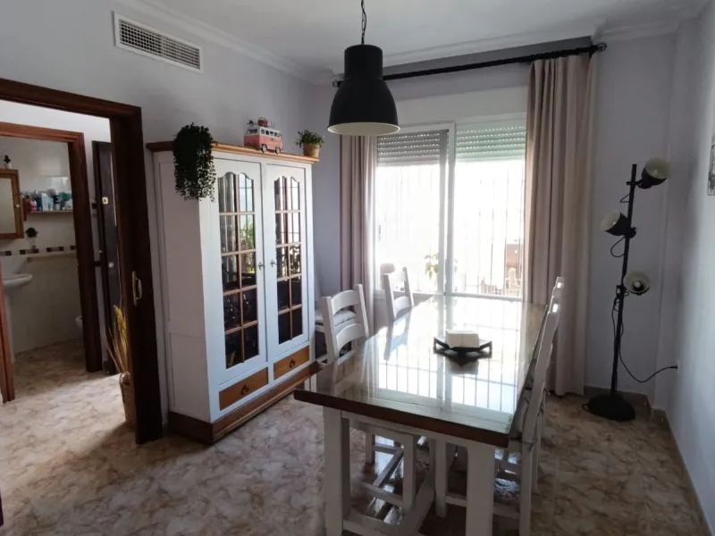 Beautiful townhouse, ideal for those seeking comfort, style, and an unbeatable location..