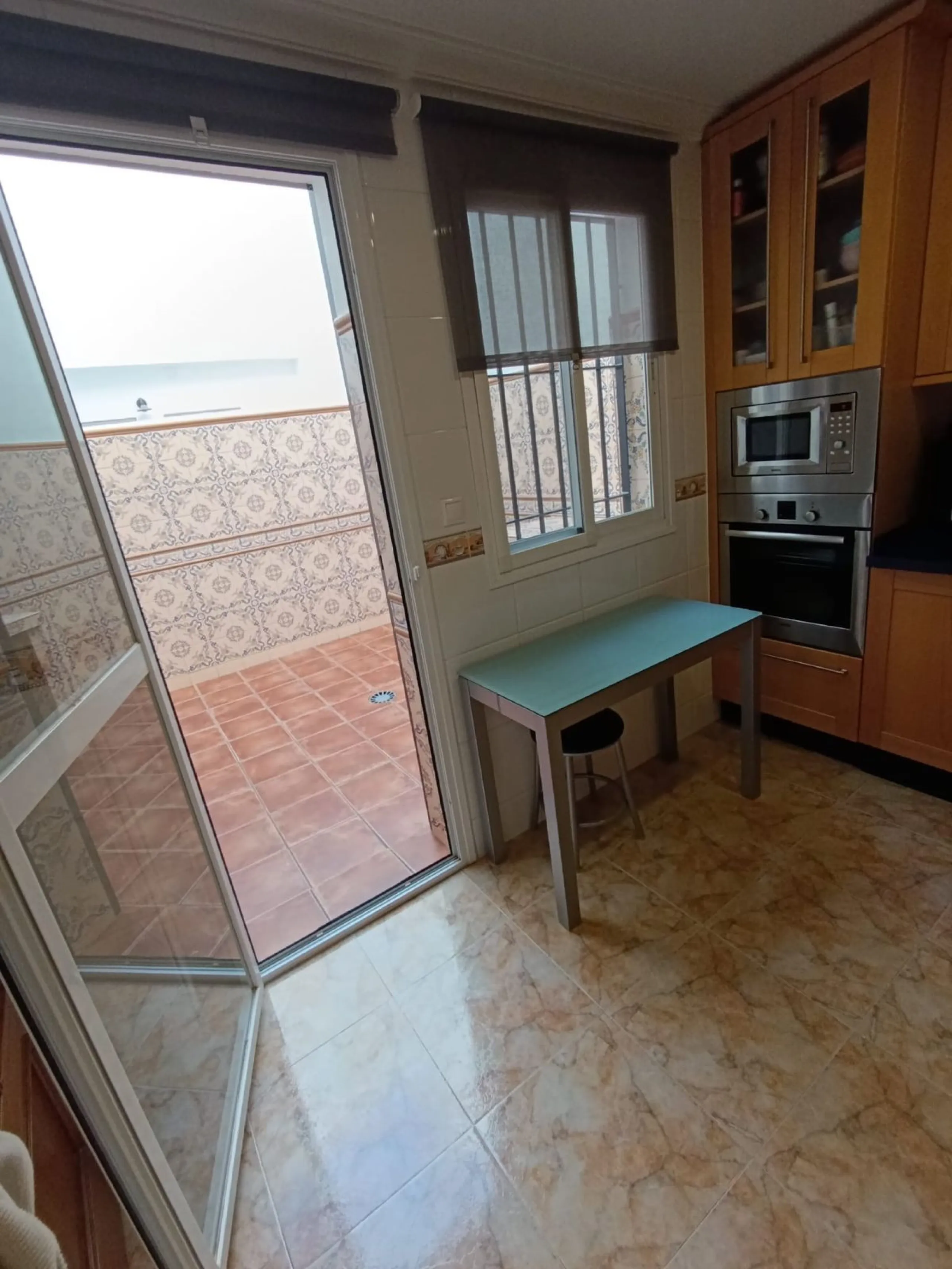 Beautiful townhouse, ideal for those seeking comfort, style, and an unbeatable location..