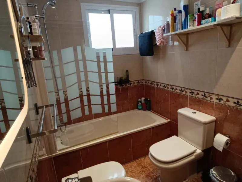 Beautiful townhouse, ideal for those seeking comfort, style, and an unbeatable location..