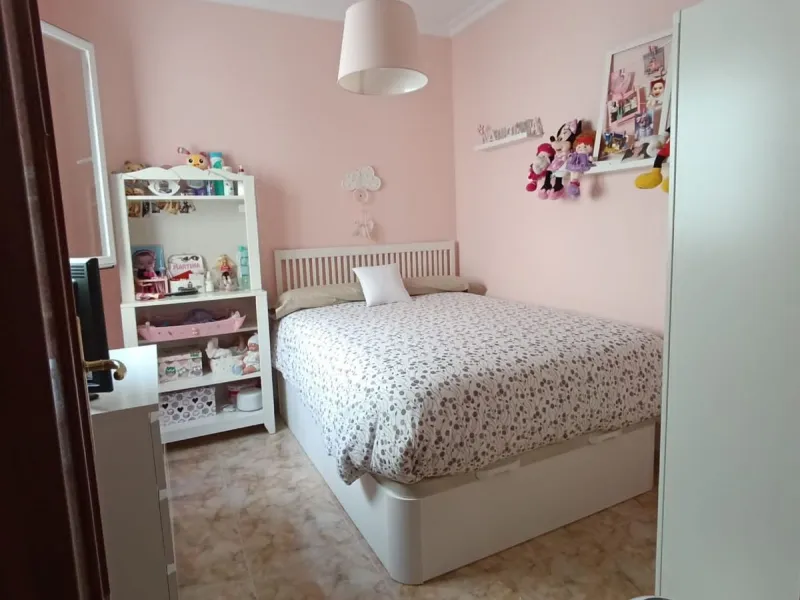 Beautiful townhouse, ideal for those seeking comfort, style, and an unbeatable location..