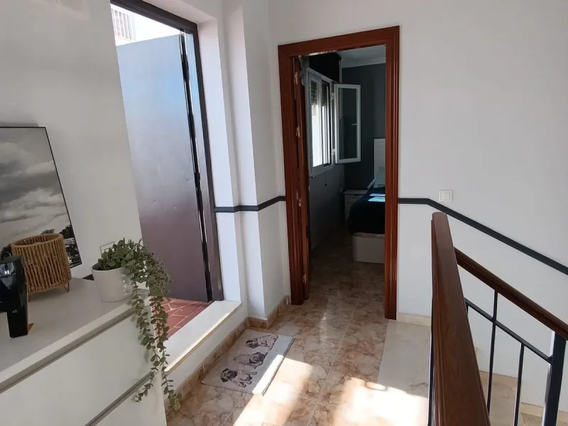 Beautiful townhouse, ideal for those seeking comfort, style, and an unbeatable location..