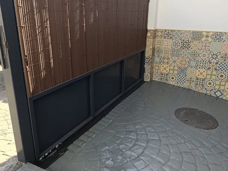 Beautiful townhouse, ideal for those seeking comfort, style, and an unbeatable location..