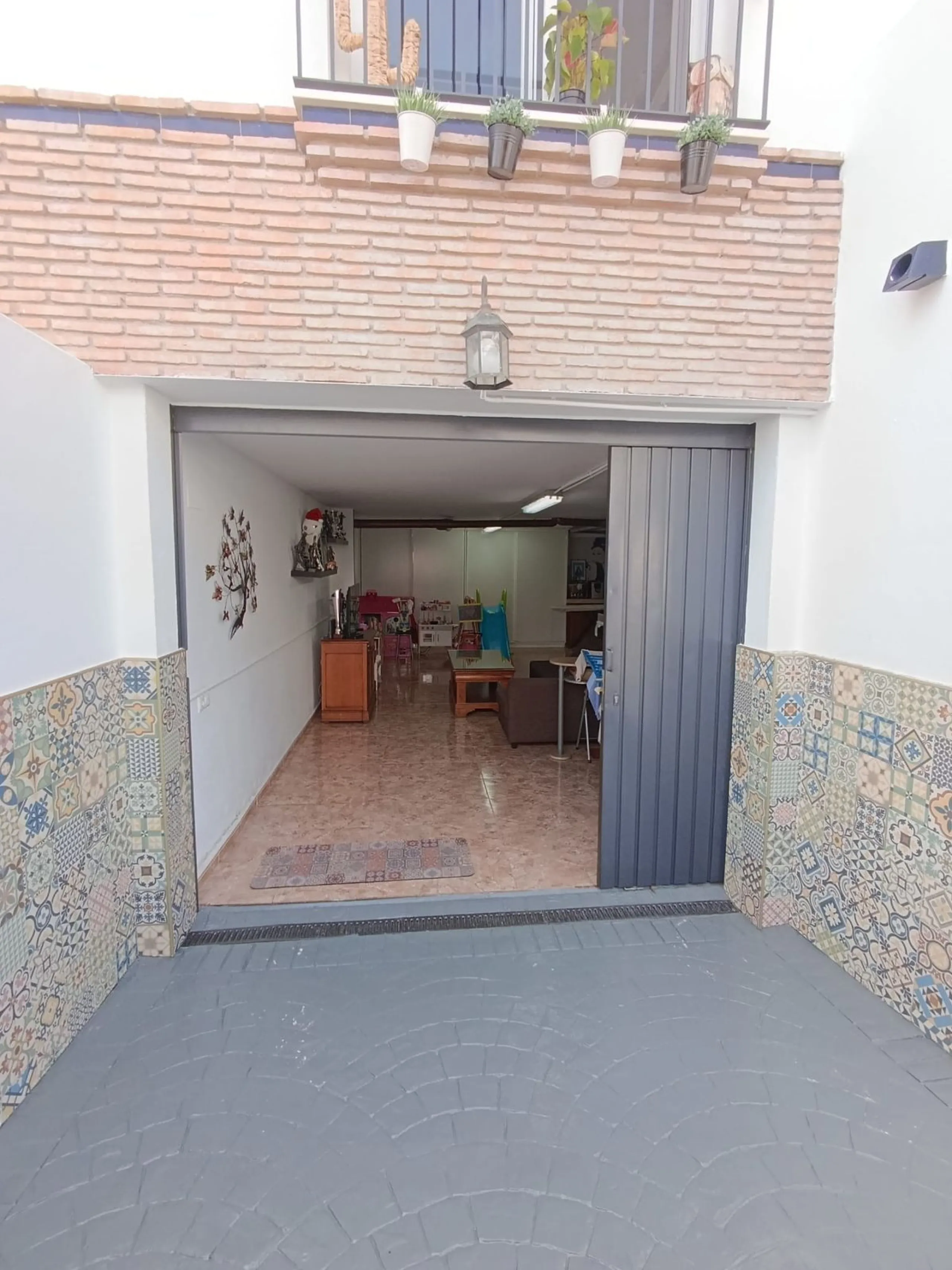 Beautiful townhouse, ideal for those seeking comfort, style, and an unbeatable location..