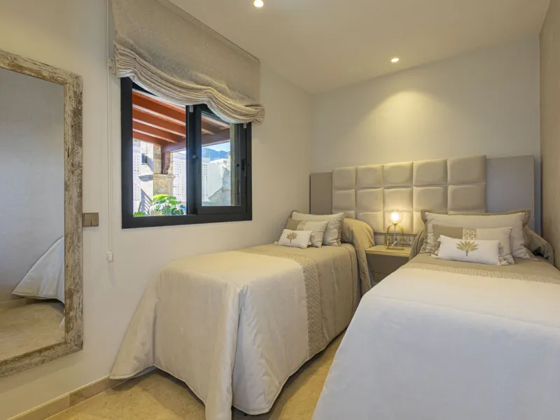 Modern renovated apartment with spectacular terrace in a highly sought-after area of Marbella, 150m from the beach!