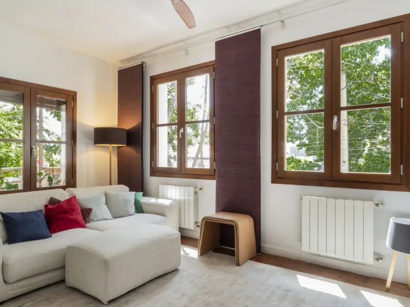 Located in the emblematic Monte de Sancha, this charming villa offers a unique way of living in Malaga from one of its most exclusive and sought-after areas. Just a few steps from the sea, close to the historic centre and surrounded by tranquillity, it is