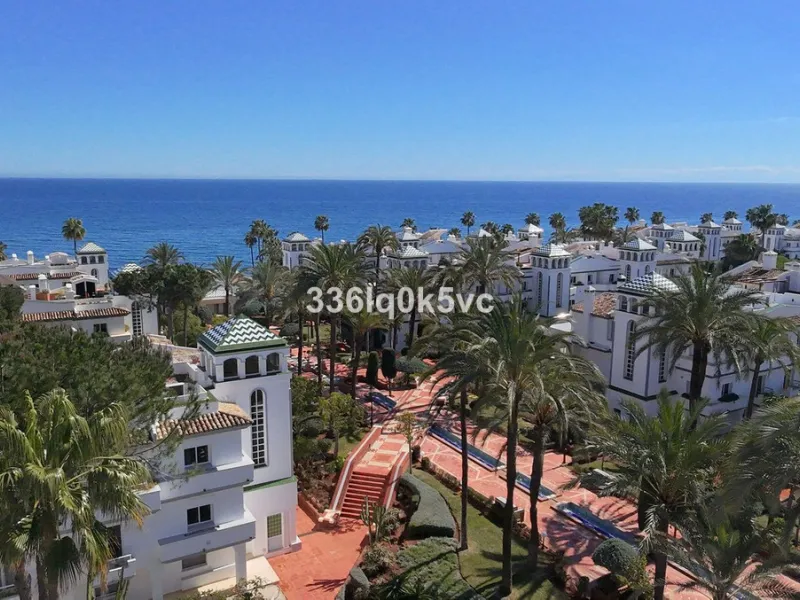 Unique Townhouse in Dominion Beach – Estepona