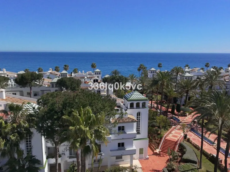 Unique Townhouse in Dominion Beach – Estepona