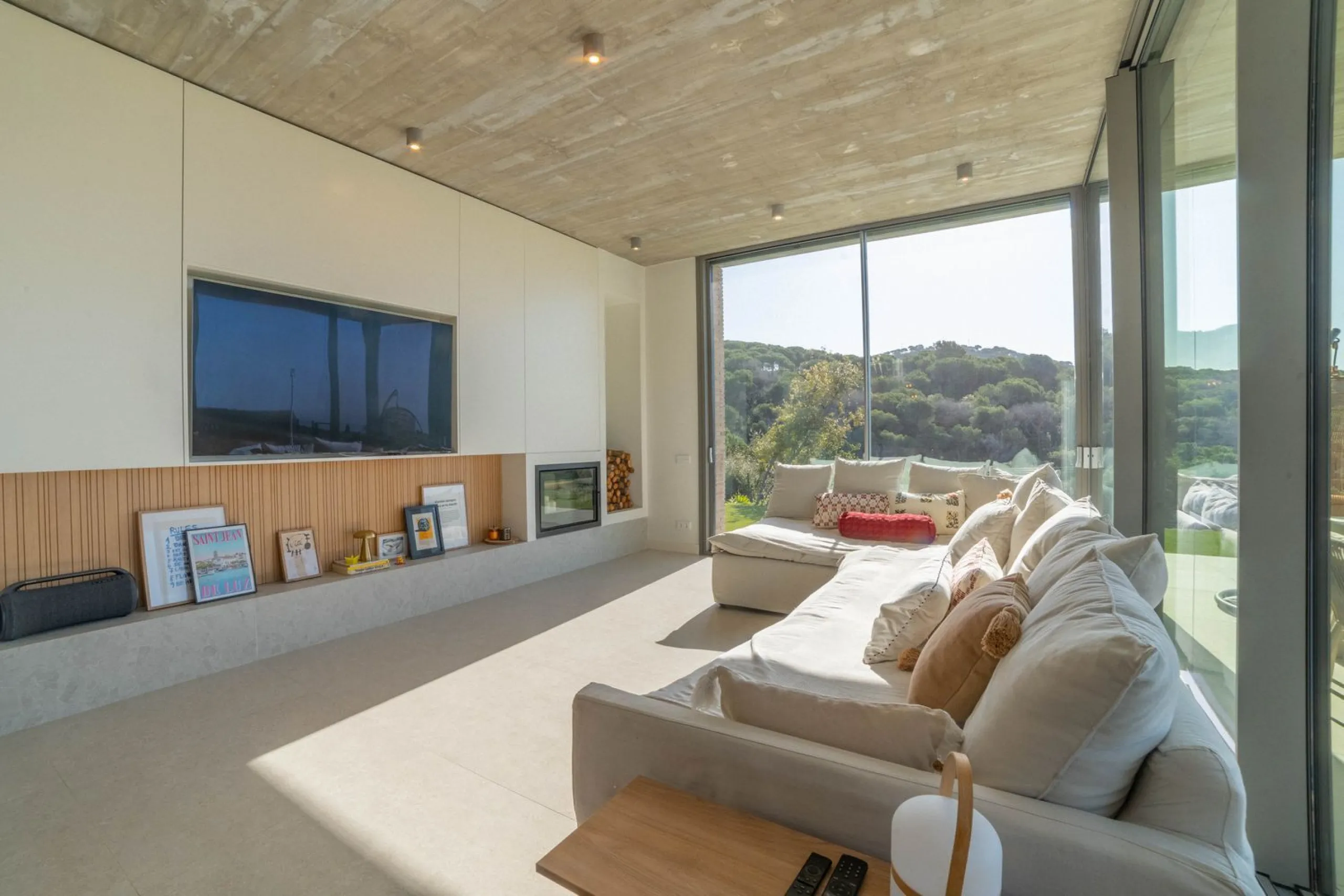Contemporary House with Sea Views in Cabrils, Maresme