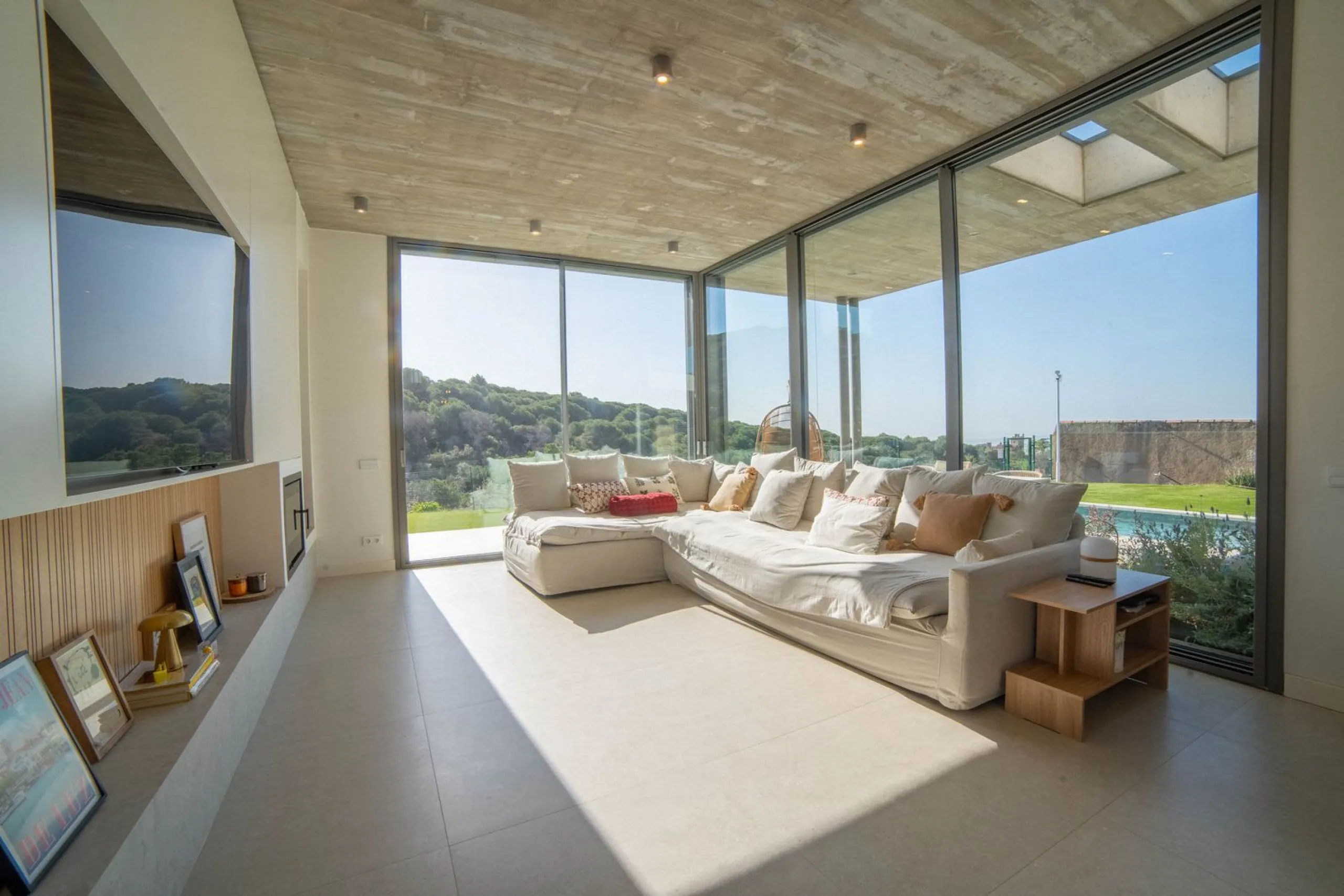 Contemporary House with Sea Views in Cabrils, Maresme