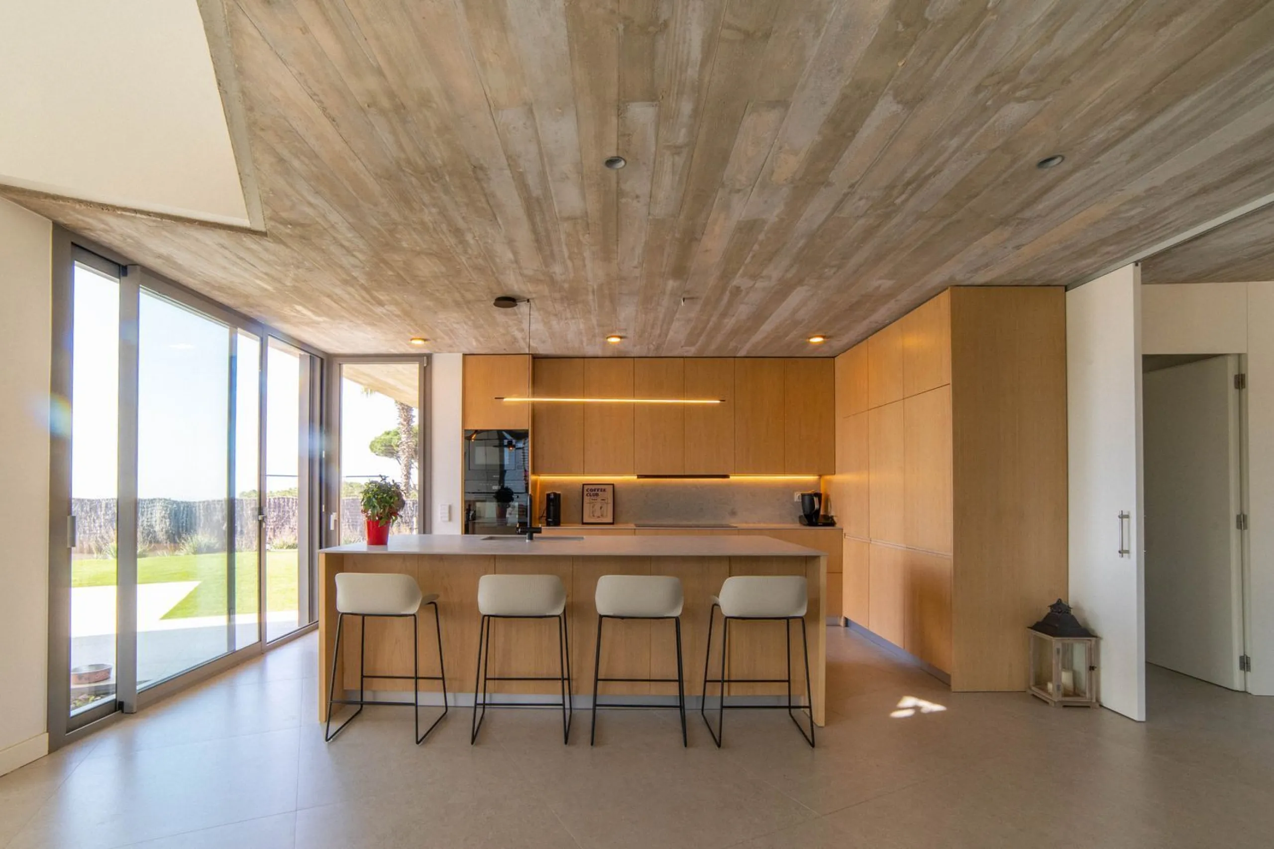 Contemporary House with Sea Views in Cabrils, Maresme