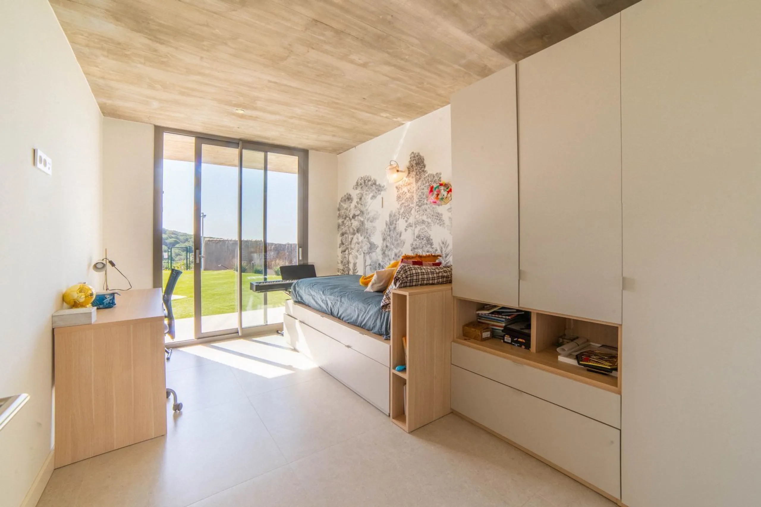 Contemporary House with Sea Views in Cabrils, Maresme