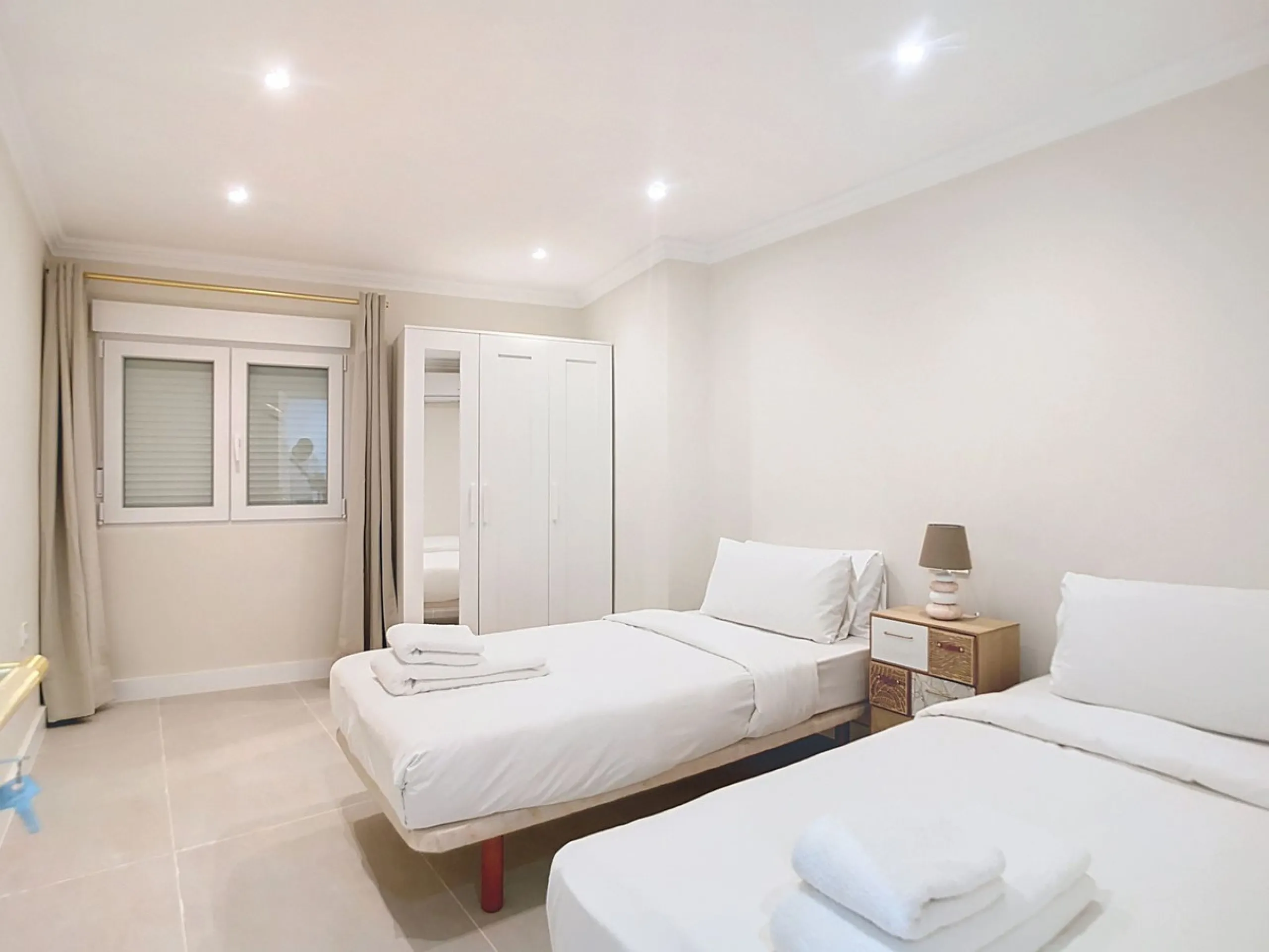 Brand new refurbished flat in the centre of Estepona - 3 bedrooms, 3 bathrooms and tourist license