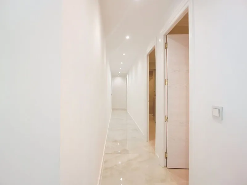 Brand new refurbished flat in the centre of Estepona - 3 bedrooms, 3 bathrooms and tourist license