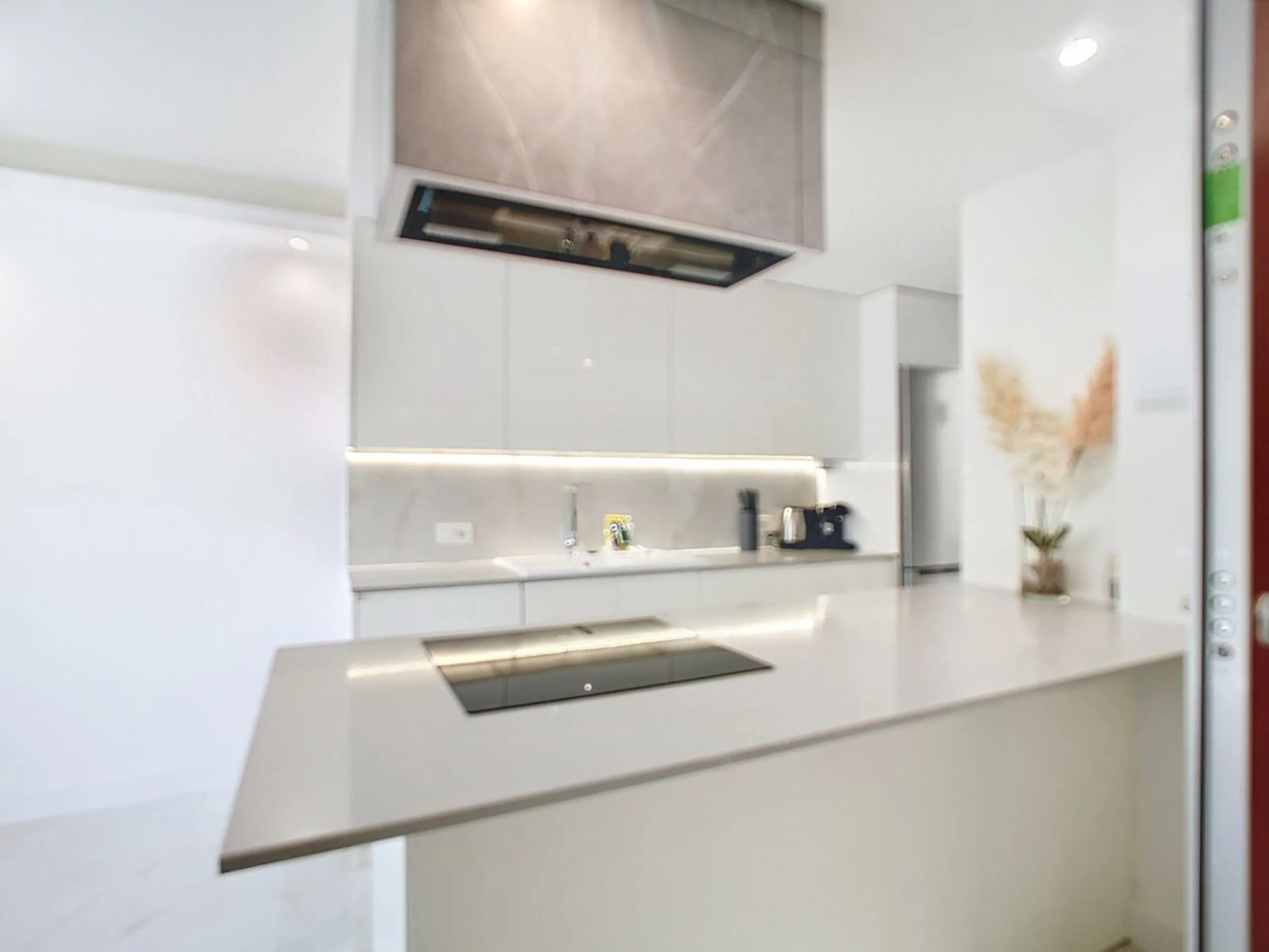 Brand new refurbished flat in the centre of Estepona - 3 bedrooms, 3 bathrooms and tourist license